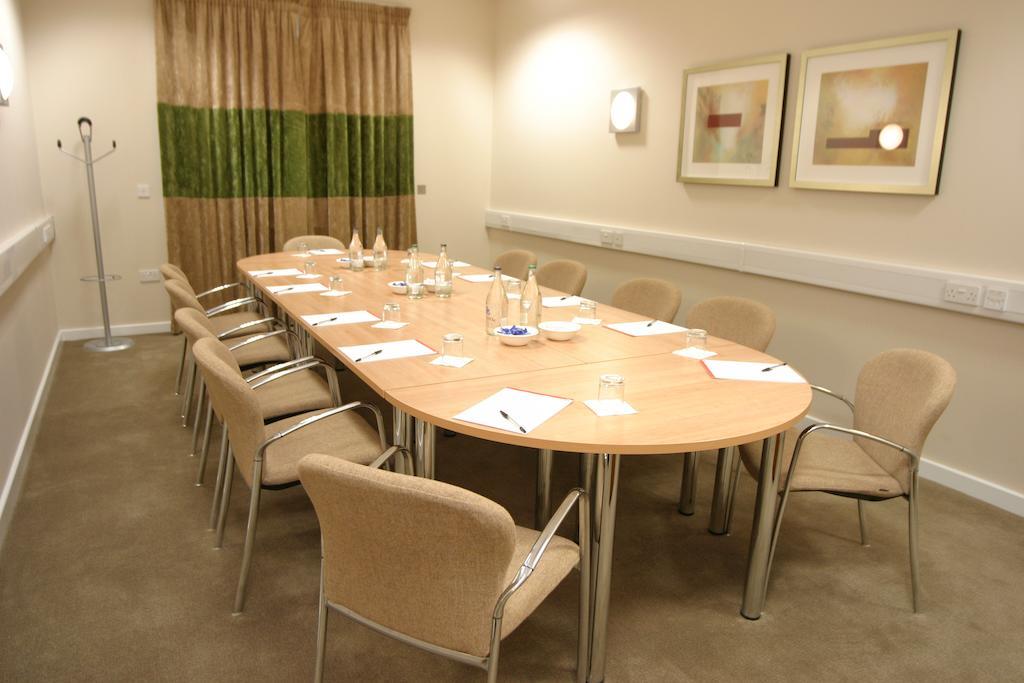 Hotel Ramada Plaza Wrexham Facilidades foto